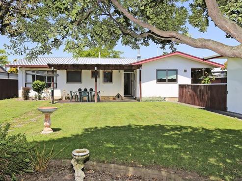 28 Columbus Crescent, Flaxmere