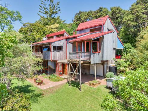 26 Lemnos Place, Titirangi