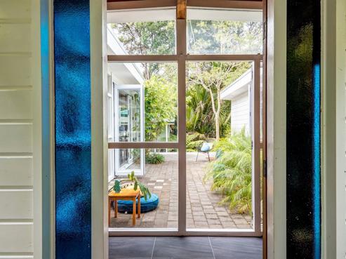 133 Woodlands Park Road, Titirangi
