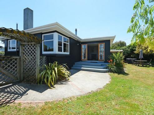 41 Strasbourge Street, Martinborough