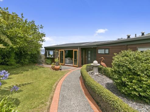 12 Stanhope Grove, Korokoro
