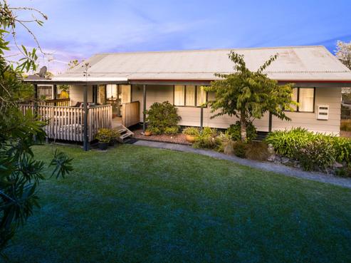 10 Macrocarpa Place, Ranui