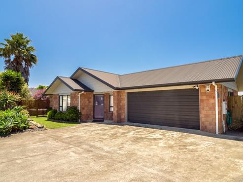 19 Ernest Shackleton Place, Waiuku
