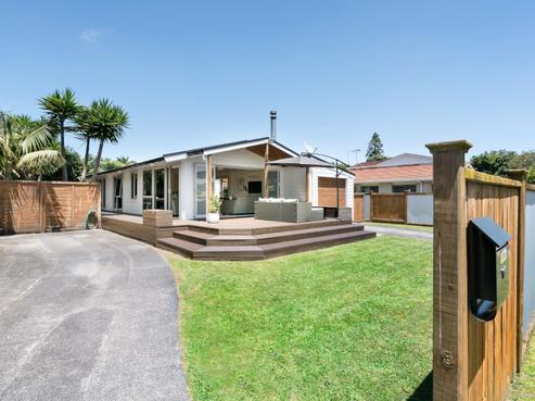 17 Lillian Place, Orewa