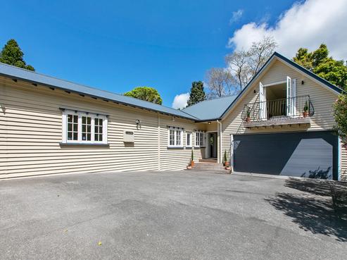 50 Huia Road, Titirangi