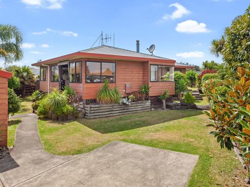 33 Fishermans Drive, Coastlands