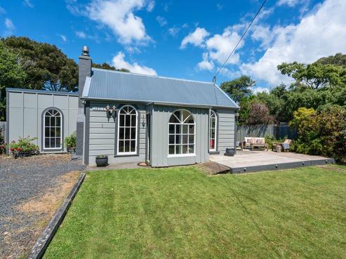 26 Muri Street, Aramoana