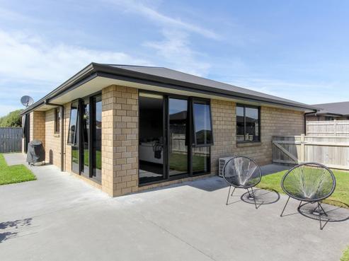 16A Coby Sydney Drive, Bell Block