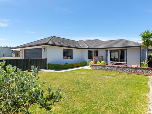 20 Sunstone Crescent, Brown Owl