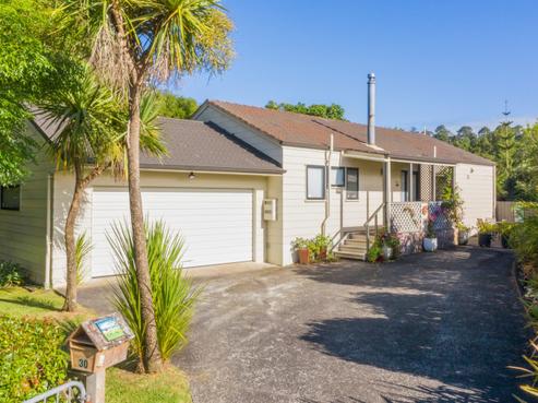 30 Redlands Grove, Swanson