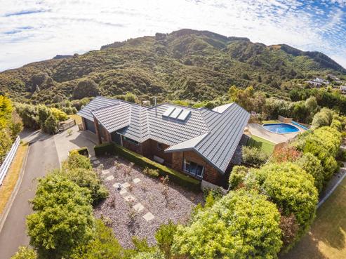 77A Kirton Drive, Riverstone Terraces