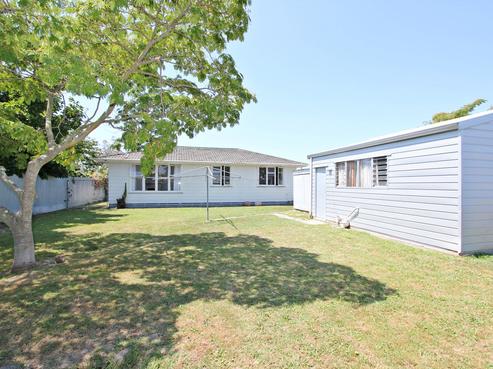 9 Scully Crescent, Onekawa