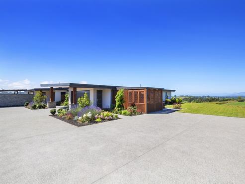 58 Greenacres Road, Redwood Valley