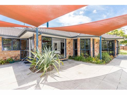 14 Mcentee Road, Waitakere