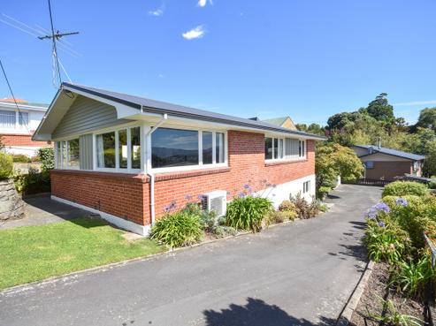 112 Easther Crescent, Kew
