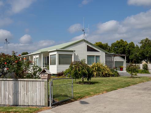11 Walton Place, Ngatea