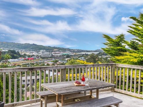 2/8 Spruce Grove, Ranui