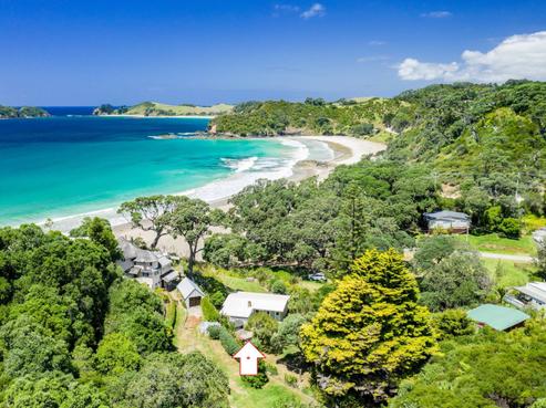 15 Moureeses Bay Road, Whananaki