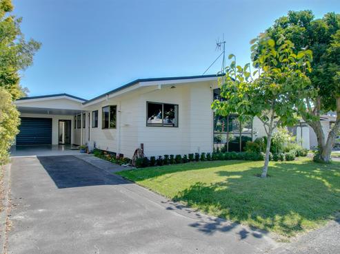 5 Ayto Way, Havelock North