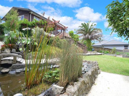 8 Donald Street, Stanmore Bay