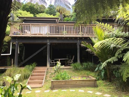 25 Kennedy Road, Surfdale