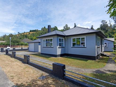 220 Kawai Street, Nelson South