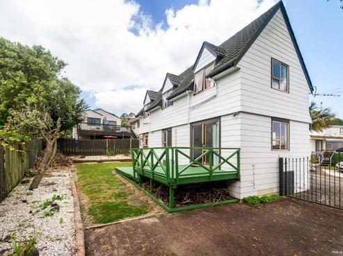 2/8 Sentosa Place, Clover Park