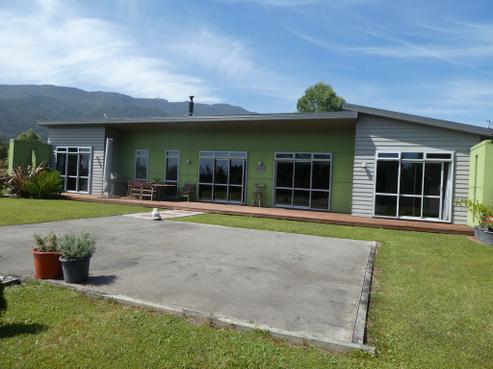 98 Powerhouse Road, Westport