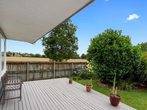27A Beech Crescent, Hillcrest