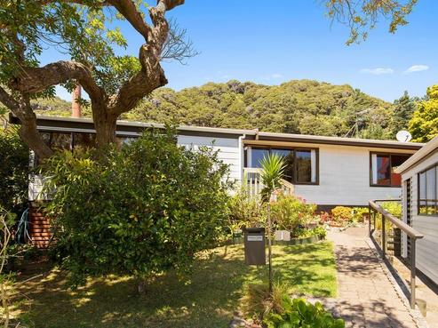 1 Puriri Street, Eastbourne