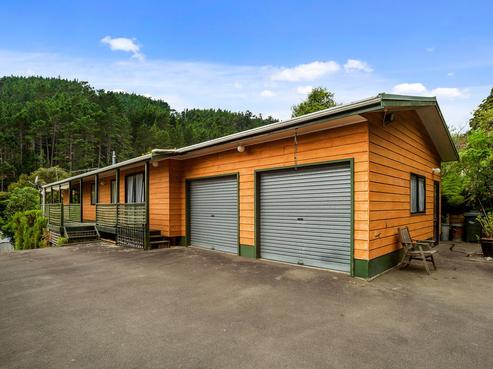 38 Elmslie Road, Pinehaven