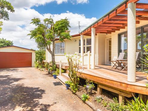 78 Commodore Drive, Lynfield