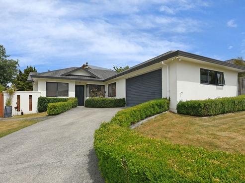 13 Kirton Drive, Riverstone Terraces