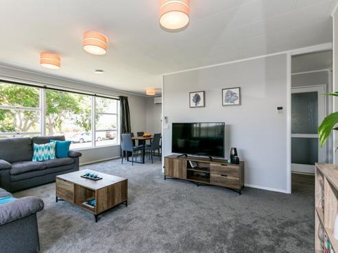 52 Atherfold Crescent, Greenmeadows