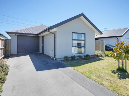 50 Helmore Street, Fernside