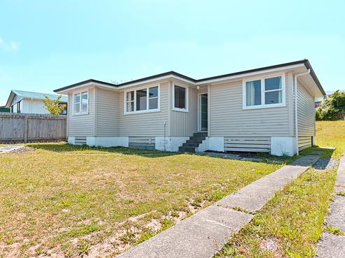 50 Kokiri Crescent, Waitangirua