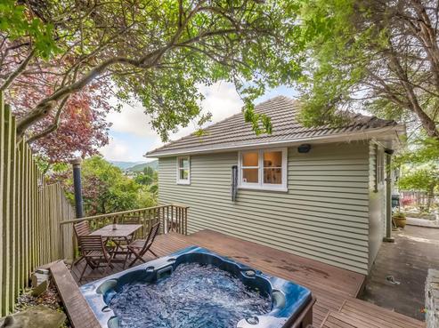 10 Hill Grove, Naenae