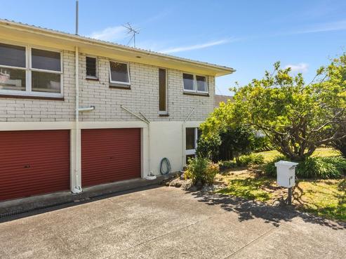 2/1 Ariho Terrace, Devonport