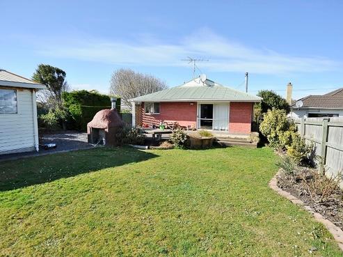 1136 Brighton Road, Brighton