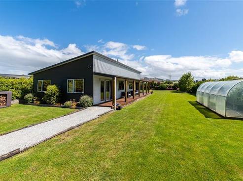 1429 Coast Road, Karitane