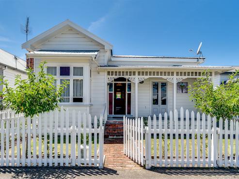 27 Vigor Brown Street, Napier South