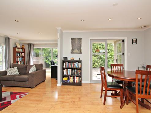 333 Westminster Avenue, Tamatea