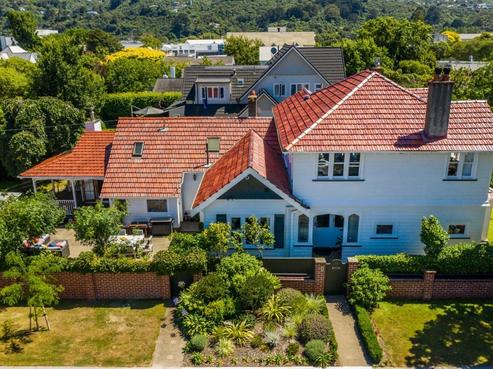 74 Woburn Road, Woburn