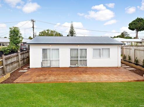 11A Ingleby Place, Kelston