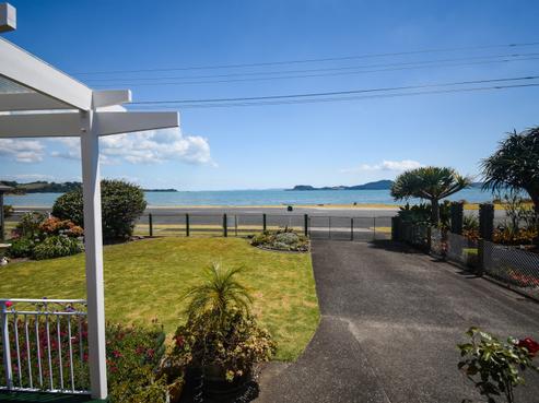 3 Kawakawa Bay Coast Road, Kawakawa Bay