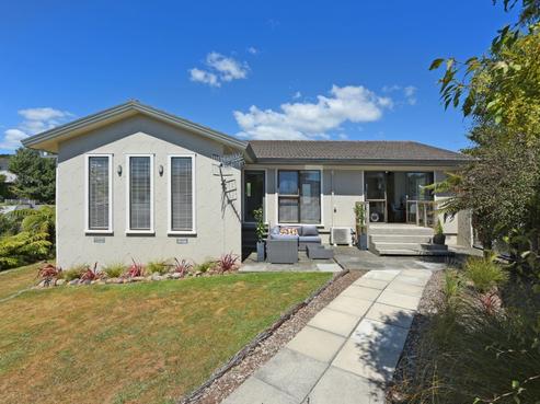 11 Dunsandel Grove, Silverstream
