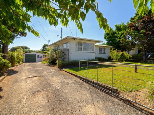 16 Euan Street, Mangakakahi