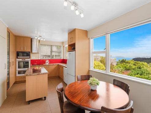 36 Titiro Moana Road, Korokoro