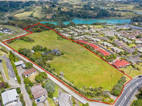 455 Whangaparaoa Road, Stanmore Bay