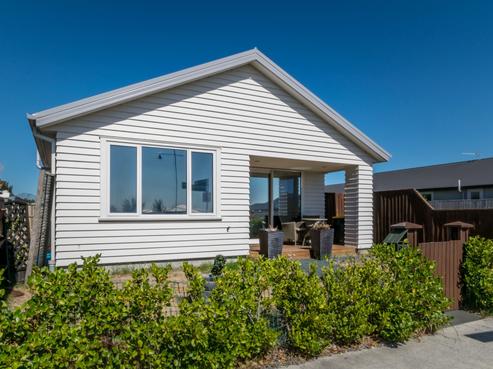 19 Hodgkinson Road, Pegasus
